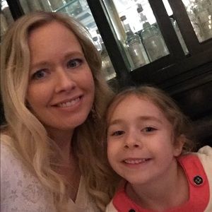 Meet your Posher, Courtney